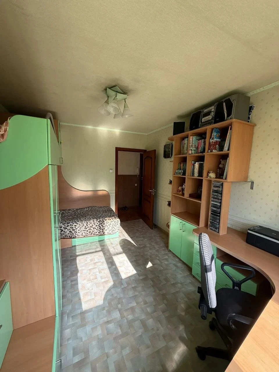 3К. Квартира — звёздный, пр. Ленинский, 66

Общая площадь — 66 кв. М.
Этаж: 6/9

Продаётся трёхкомнатная квартира с мебелью и бытовой техникой. Вода постоянно, документы готовы.

— Стоимость: **7 800 000 ₽**
+7(949)105-35-35, Виктория

(
( - фотография - 6